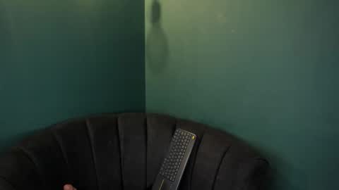 elaine87_ online show from October 20, 2025, 9:10 am