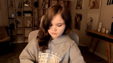 Your sweet girl online show from September 21, 2025, 10:11 pm