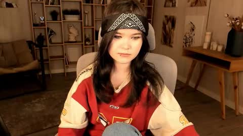 Your sweet girl online show from October 8, 2025, 7:44 pm