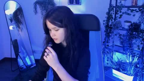Your sweet girl online show from June 5, 2026, 10:37 pm