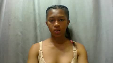 Snapshot of elaliealdy chatting on September 9, 2025, 8:14 am elaliealdy online show from September 9, 2025, 8:14 am