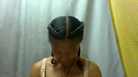 Snapshot of elaliealdy chatting on September 19, 2025, 6:04 am elaliealdy online show from September 19, 2025, 6:04 am