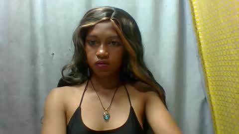 Snapshot of elaliealdy chatting on September 20, 2025, 10:05 am elaliealdy online show from September 20, 2025, 10:05 am