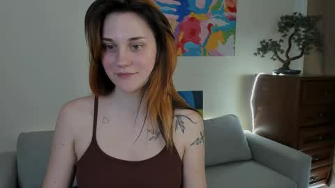 Snapshot of elani_lune chatting on April 29, 2026, 1:26 pm Elani online show from April 29, 2026, 1:26 pm