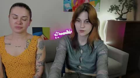 Snapshot of elani_lune chatting on May 13, 2026, 7:00 pm Elani online show from May 13, 2026, 7:00 pm
