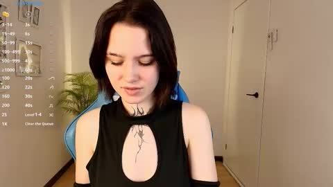 elastikiss online show from November 24, 2025, 1:49 am