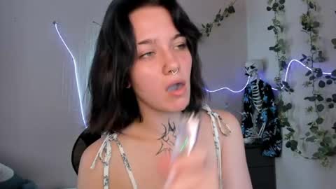 elastikiss online show from June 27, 2026, 7:24 am
