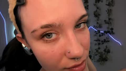 elastikiss online show from July 6, 2026, 5:48 am