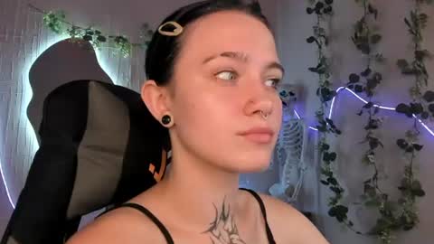 elastikiss online show from July 17, 2026, 7:26 am