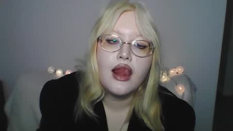 elayne_sweet online show from March 27, 2026, 8:09 am