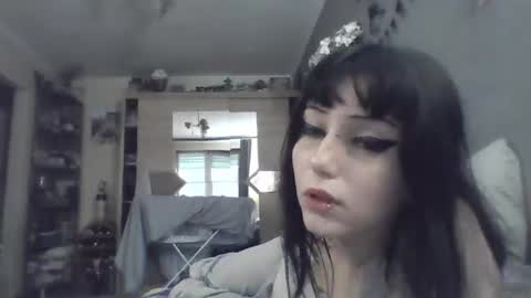 Lia online show from June 14, 2026, 2:24 am