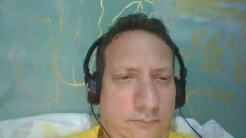 elcamello6 online show from February 4, 2025, 9:49 am