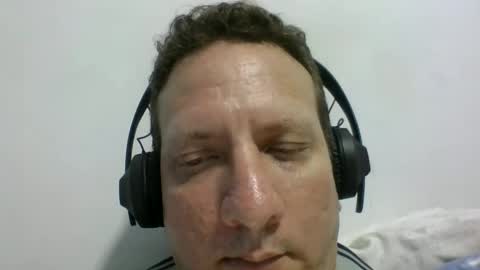 elcamello6 online show from September 11, 2025, 6:24 am