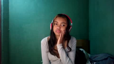 Snapshot of eldie69 chatting on July 6, 2026, 5:04 am eldie69 online show from July 6, 2026, 5:04 am