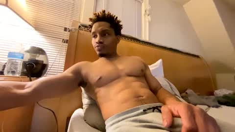 Snapshot of eldisiac chatting on February 9, 2025, 4:04 am EL-Disiac online show from February 9, 2025, 4:04 am