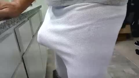 eldongue2024 online show from December 16, 2024, 3:00 pm