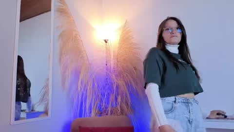 Snapshot of elecktra_sweet chatting on June 8, 2026, 7:14 pm Elecktra online show from June 8, 2026, 7:14 pm