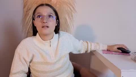 Snapshot of elecktra_sweet chatting on June 10, 2026, 7:46 pm Elecktra online show from June 10, 2026, 7:46 pm