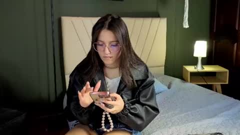 Snapshot of elecktra_sweet chatting on June 16, 2026, 7:49 pm Elecktra online show from June 16, 2026, 7:49 pm