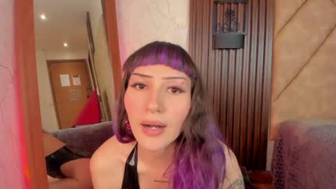 Snapshot of electraraptiss chatting on May 12, 2026, 8:28 pm - online show from May 12, 2026, 8:28 pm
