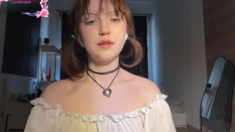 Snapshot of electric_woman chatting on April 28, 2026, 3:28 pm Aleksa online show from April 28, 2026, 3:28 pm