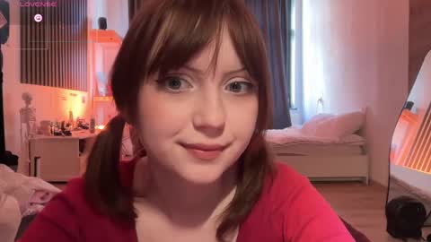 Snapshot of electric_woman chatting on May 6, 2026, 10:31 am Aleksa online show from May 6, 2026, 10:31 am