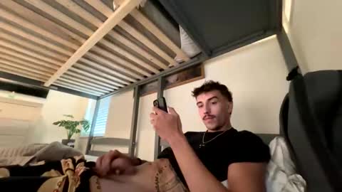 electron448 online show from October 19, 2025, 5:57 pm