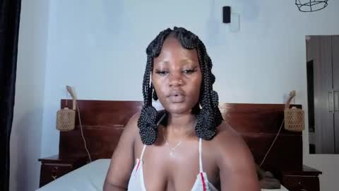 Snapshot of elegant_ebony chatting on May 9, 2026, 8:19 am Nika online show from May 9, 2026, 8:19 am