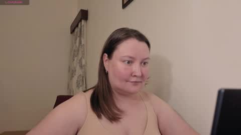 Snapshot of elegant_pleasure chatting on April 23, 2026, 5:15 pm elegant_pleasure online show from April 23, 2026, 5:15 pm