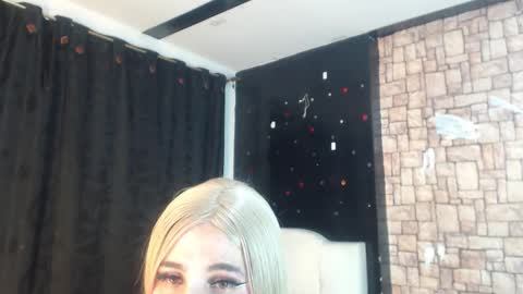 elektra_doll online show from November 20, 2025, 6:46 am