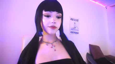 Snapshot of elektra_sky11 chatting on June 18, 2026, 9:08 pm Elektra Sky online show from June 18, 2026, 9:08 pm