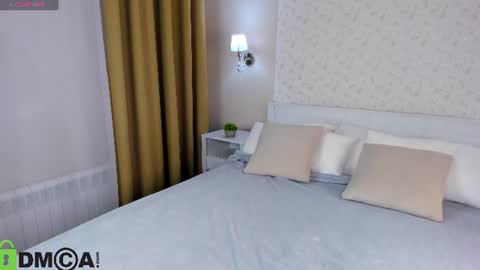 Snapshot of elena_grace chatting on June 17, 2026, 10:10 pm Jenny online show from June 17, 2026, 10:10 pm