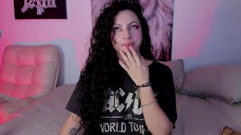 Elena  online show from February 13, 2025, 7:03 am