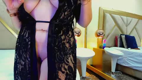 Snapshot of elena_watsonn chatting on May 21, 2026, 8:27 pm Elena Watsonn online show from May 21, 2026, 8:27 pm