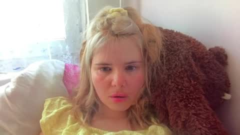 Elena online show from April 20, 2026, 10:18 am