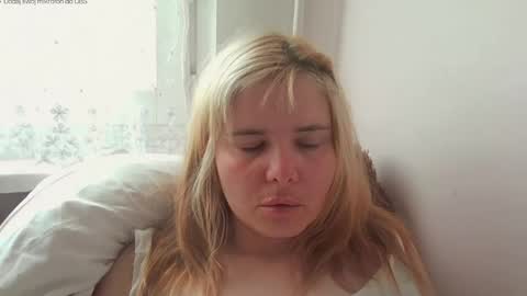 Snapshot of elenaflirt chatting on May 17, 2026, 4:14 pm Elena online show from May 17, 2026, 4:14 pm