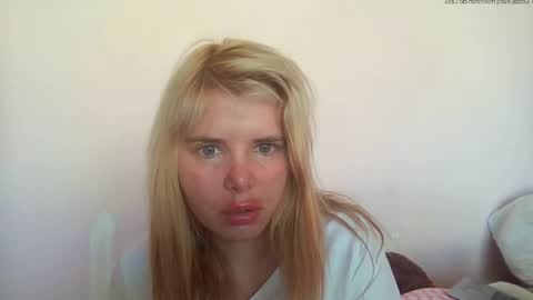 Snapshot of elenaflirt chatting on May 27, 2026, 3:31 pm Elena online show from May 27, 2026, 3:31 pm