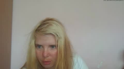 Snapshot of elenaflirt chatting on May 30, 2026, 3:31 pm Elena online show from May 30, 2026, 3:31 pm