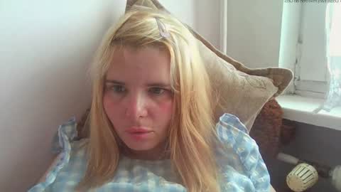 Snapshot of elenaflirt chatting on June 4, 2026, 3:18 pm Elena online show from June 4, 2026, 3:18 pm