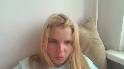 Snapshot of elenaflirt chatting on June 9, 2026, 3:23 pm Elena online show from June 9, 2026, 3:23 pm