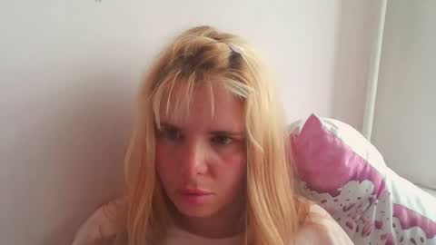 Snapshot of elenaflirt chatting on June 10, 2026, 3:55 pm Elena online show from June 10, 2026, 3:55 pm