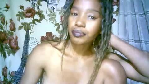 Snapshot of elenah0123 chatting on December 4, 2024, 11:52 am elenah013 online show from December 4, 2024, 11:52 am