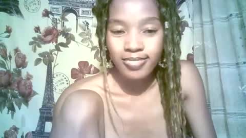 Snapshot of elenah0123 chatting on December 15, 2024, 5:45 am elenah013 online show from December 15, 2024, 5:45 am