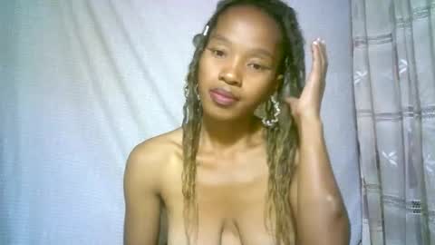 Snapshot of elenah0123 chatting on February 24, 2025, 7:55 am elenah013 online show from February 24, 2025, 7:55 am