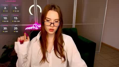 elenaoconar online show from October 20, 2025, 5:52 am