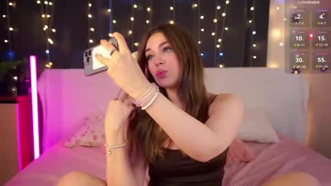 Isabella - streaming MondayTuesdayWednesdayFridaySaturdaySunday online show from March 6, 2025, 8:08 am
