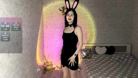 Annie PVT IS OPEN online show from April 4, 2026, 9:12 pm