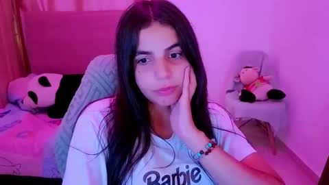 Snapshot of elenna_hotx chatting on May 28, 2026, 7:55 pm agnes online show from May 28, 2026, 7:55 pm