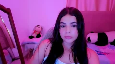 Snapshot of elenna_hotx chatting on June 3, 2026, 6:46 pm agnes online show from June 3, 2026, 6:46 pm