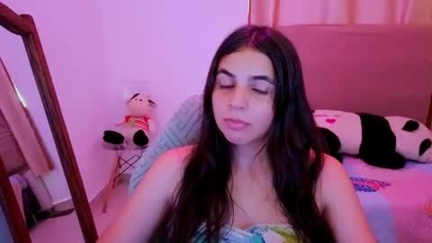 Snapshot of elenna_hotx chatting on June 10, 2026, 6:18 pm agnes online show from June 10, 2026, 6:18 pm
